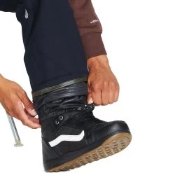 Volcom Roan Bib Winterlatzhose Black Herren 21 Volcom Roan Bib Winterlatzhose Black Herren -Skiausrüstung Geschäft volcom roan bib overall g1352306 blk 09 gross